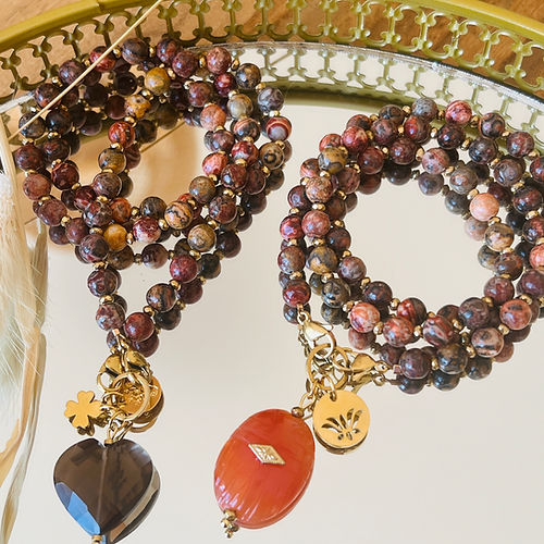 Collier en jupe léopard 50 cm double fermoir pierre naturelle confiance et affirmation de soi