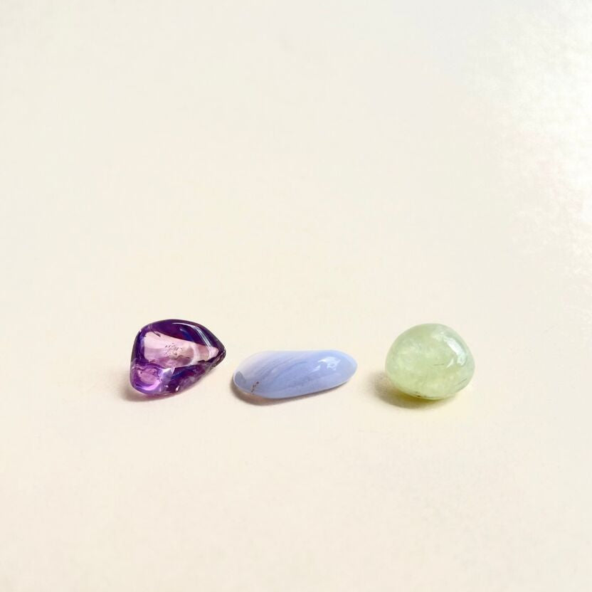 pierres roulées naturelles amethyste, préhnite, agate bleue, kit sérénité