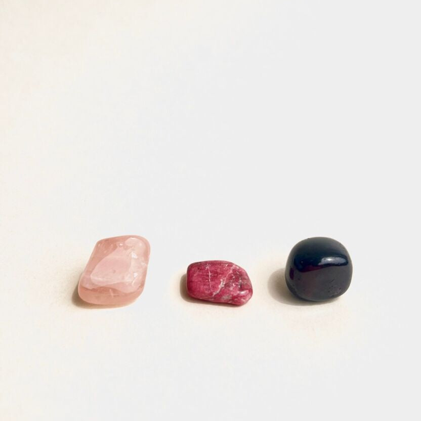 Pierres roulées de quartz rose, grenat rouge et rhodonite, kit amour, rituel énergétique lithothérapie